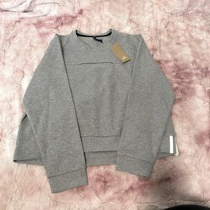 Grey cropped sweatshirt